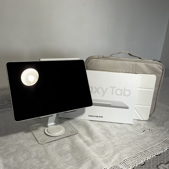 Samsung Galaxy Tab S9 FE - Usado | 256 GB | 8 Memória RAM | 10.9”