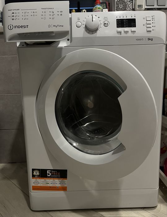 Пральна машина Indesit