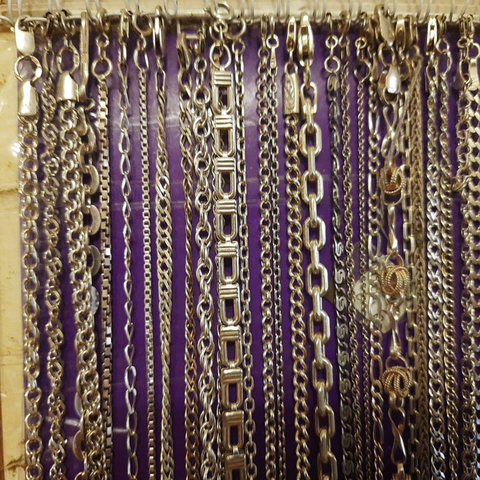 Цепочки  Серебро.Стоит 925 проба.На выбор , любая от 600до 7000 грн