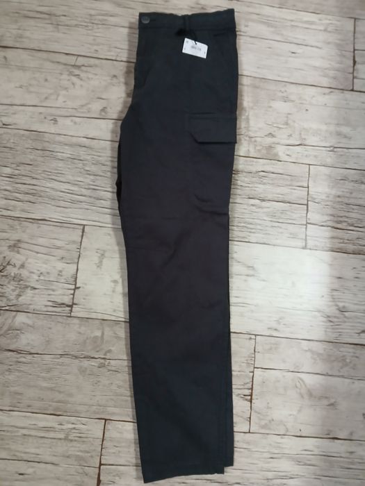 Czarne męskie spodnie cargo nowe