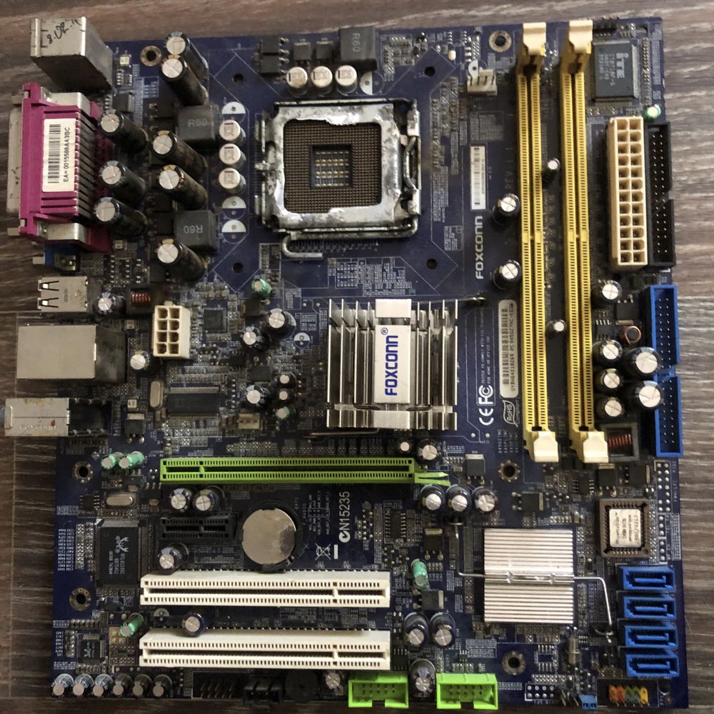 Материнская плата Foxconn 945GZ7MC-KS2H + процессор intel