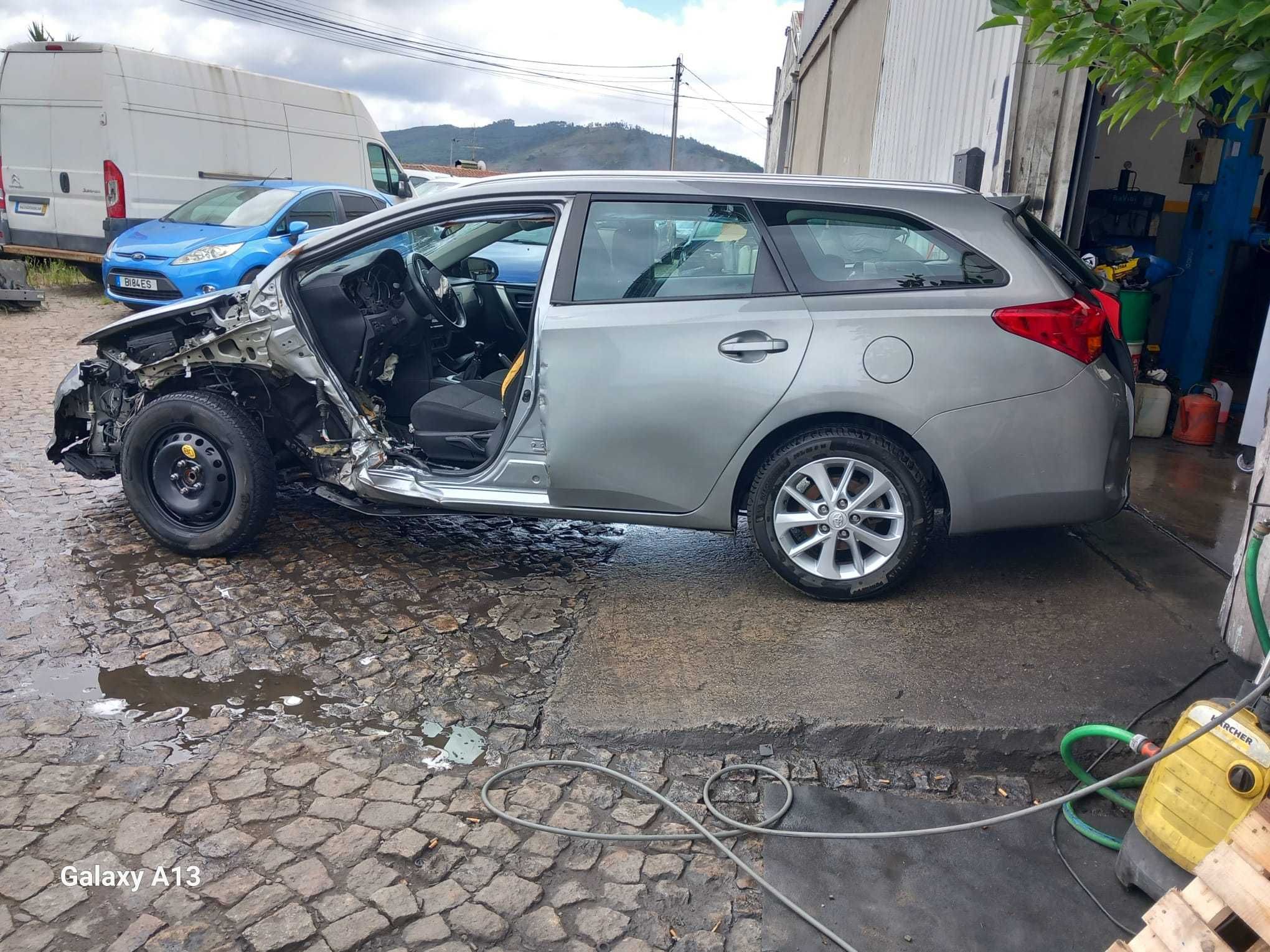 TOYOTA AURIS Combi 1.3 Dual-VVTi Nacional Gasolina