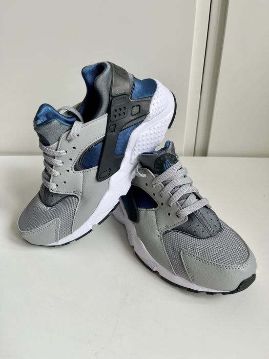 Sneakersy Nike Air Huarache buty sportowe męskie/ chłopięce