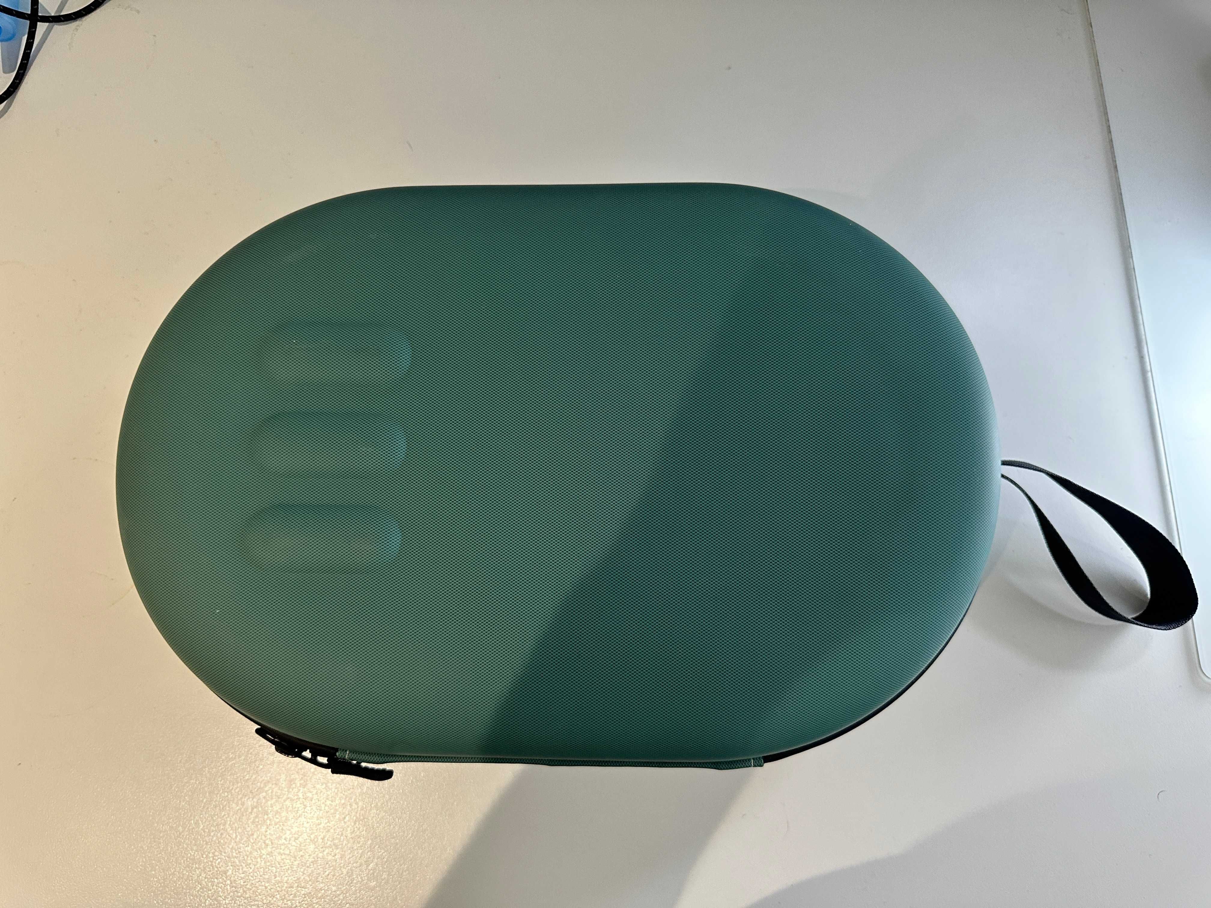 Meta Quest 3 128 GB + 2× Elite Strap z baterią + etui ZOZOVR jak nowe!