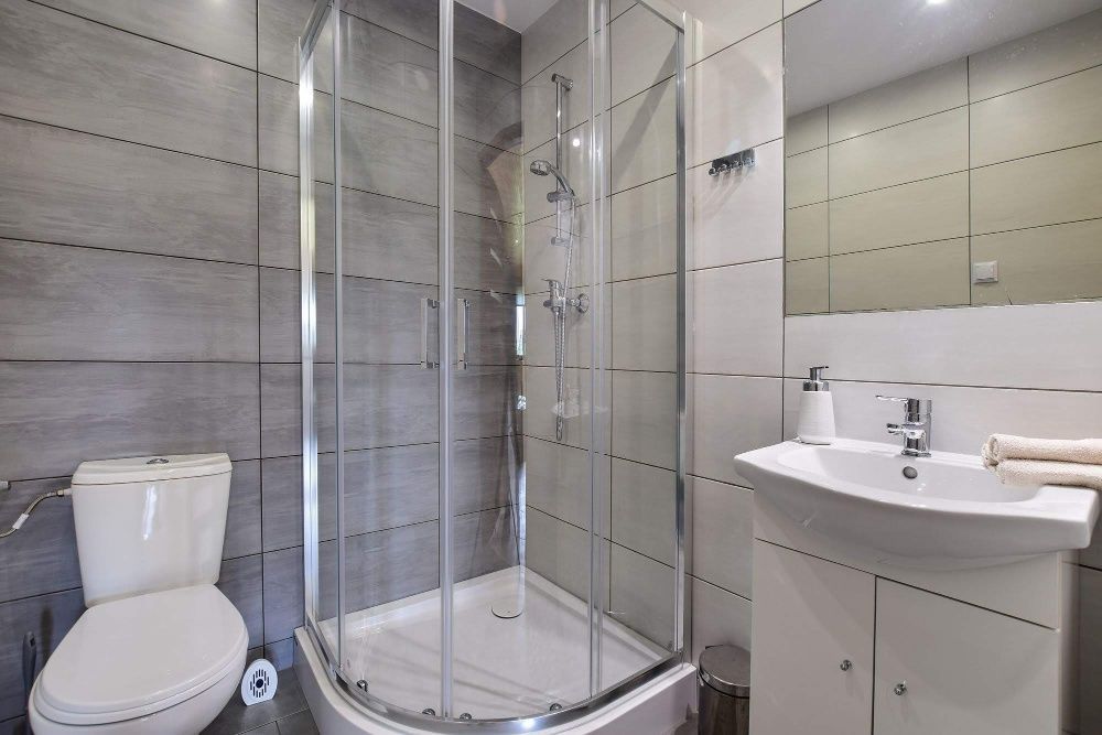 Domy SPA SAUNA oraz JACUZZI, cymbergaj Okuninka J Białe