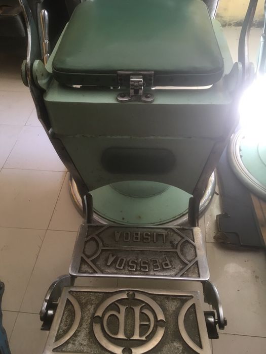 Cadeira barbeiro antiga