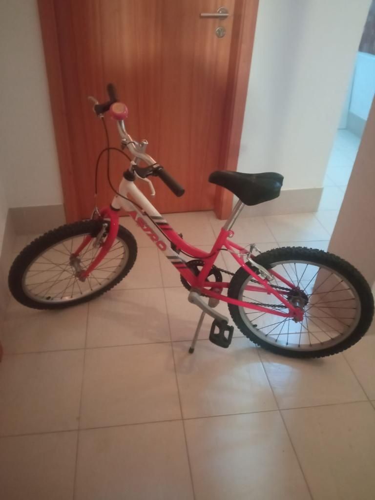 Bicicleta de criança roda 20