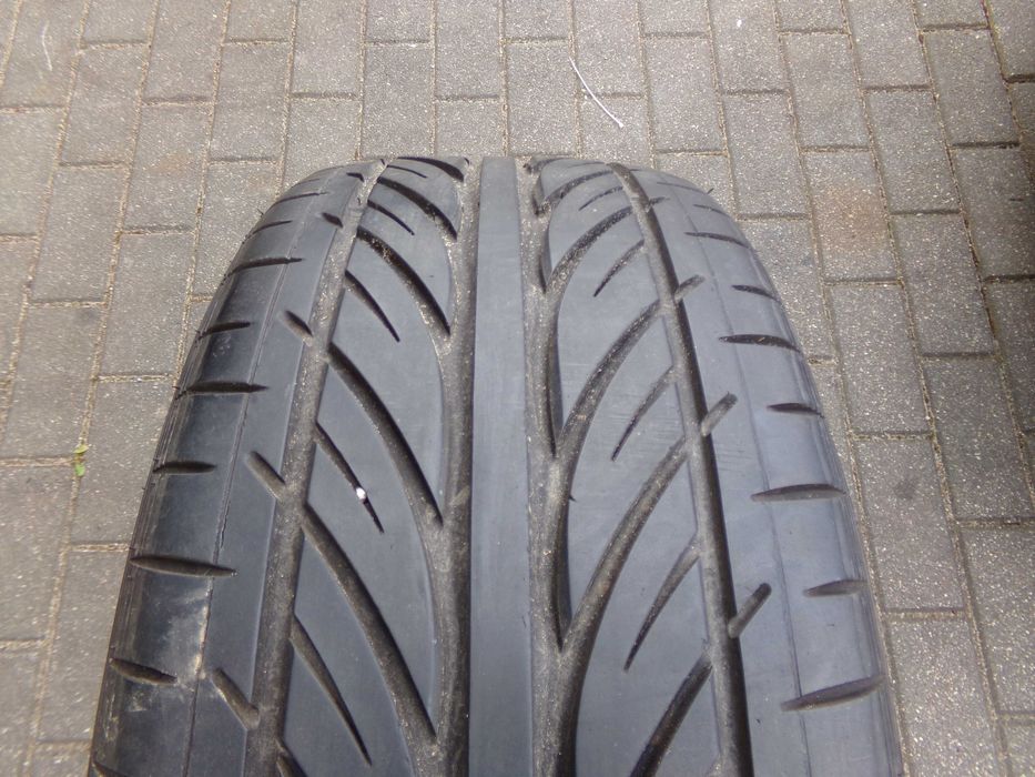 215/40/18    HANKOOK VENTUS V12 EVO  -  6,5mm  - 1SZT -- Tanio