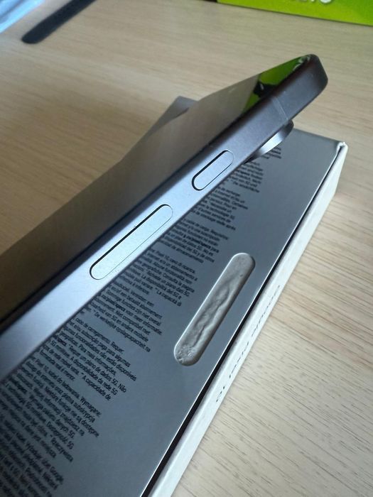 Google Pixel 10 + Google Pixel Watch 3 - Novo