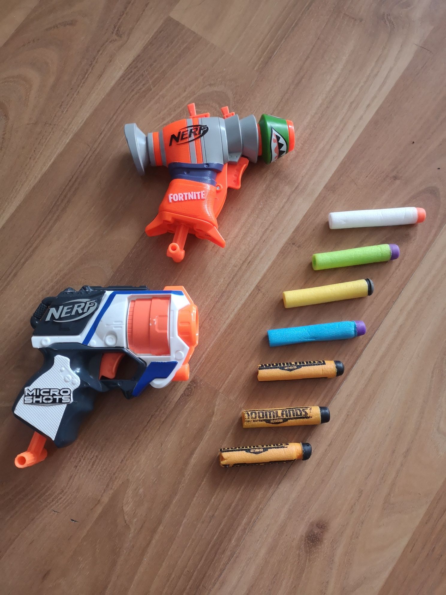 Nerf 2 pistolety +7 pocisków