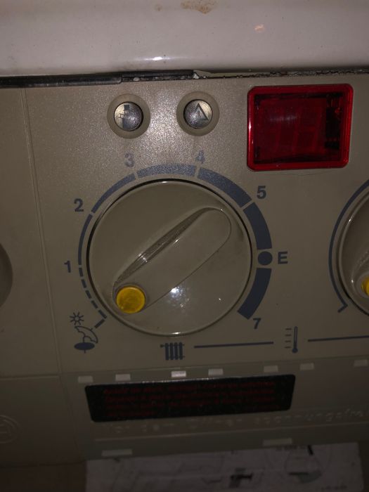 Caldeira a gás - aquecimento central - os radiadores e o toalheiro nao