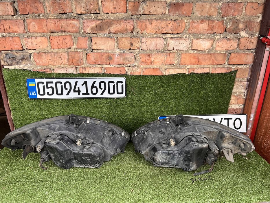 Фара права мерседес w639 mersedes w639 віто vito