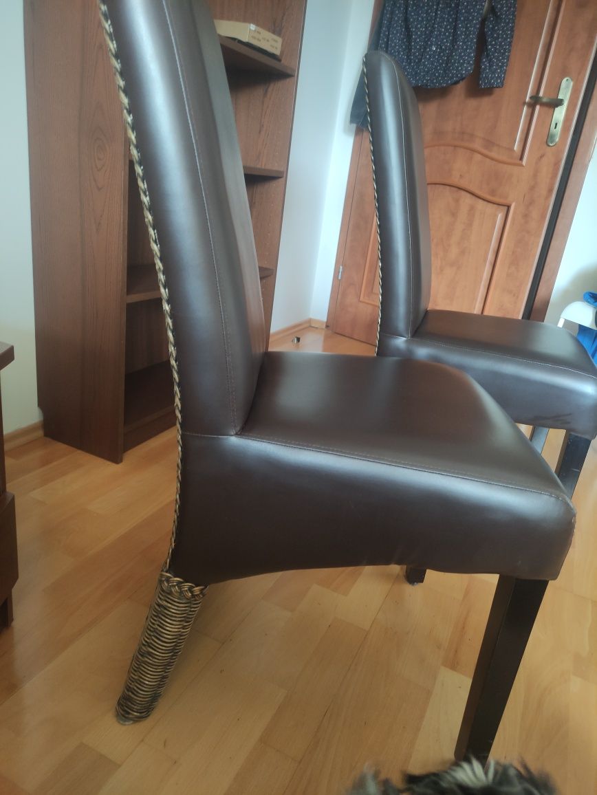 Krzesło tapicerowane plus ratan