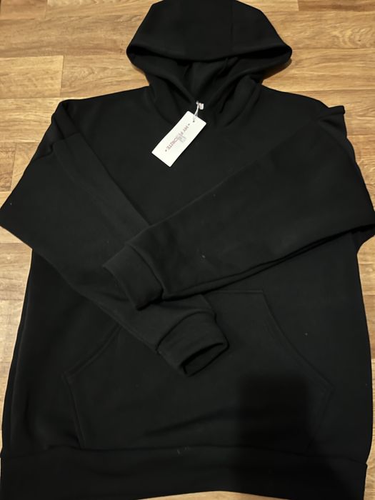 Продам худі з принтом на спині