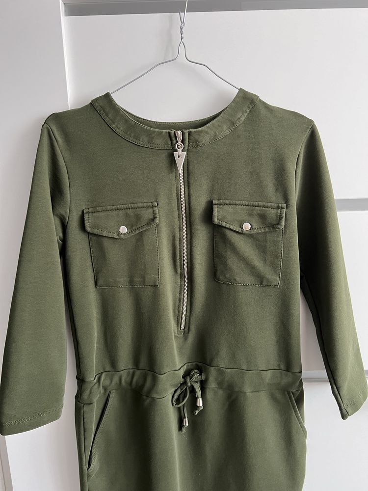 Oliwkowa sukienka khaki Fasardi