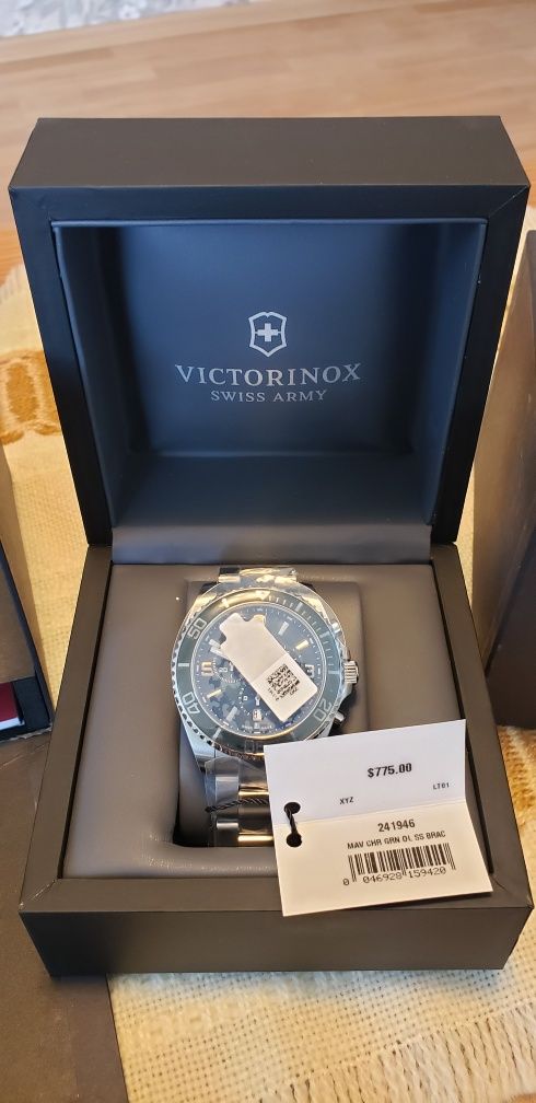 Годинник Victorinox 241946, новий з США