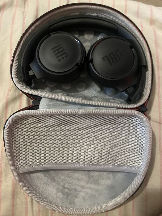 наушники JBL TUNE 520BT