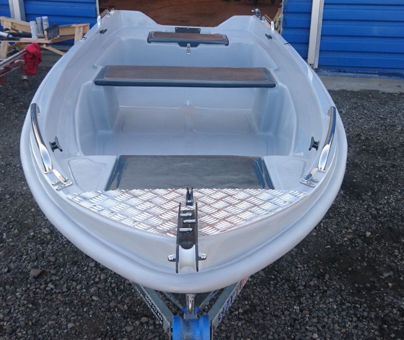 Łódka wędkarska wiosłowa motorowa Pucharex 380 Standard