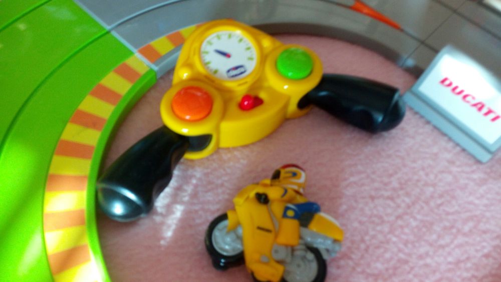 Pista chicco  para venda ou troca pela melhor proposta