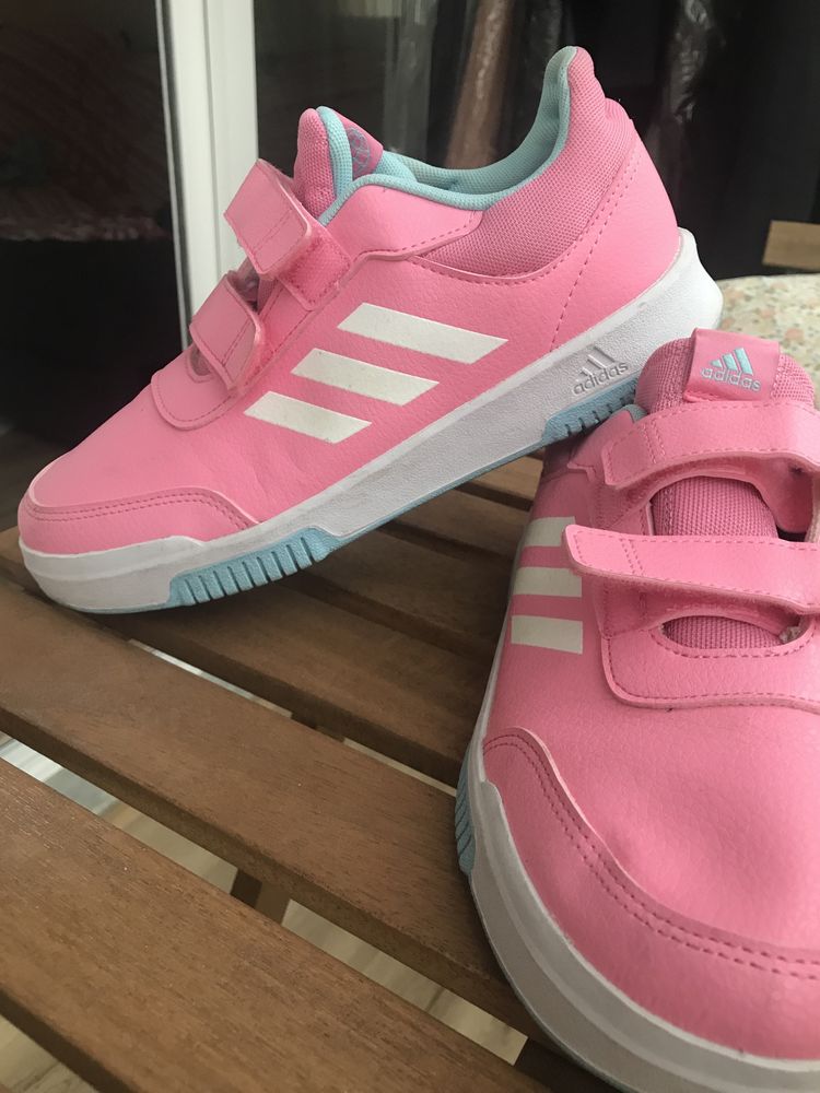 Adidas color rosa como nuevos