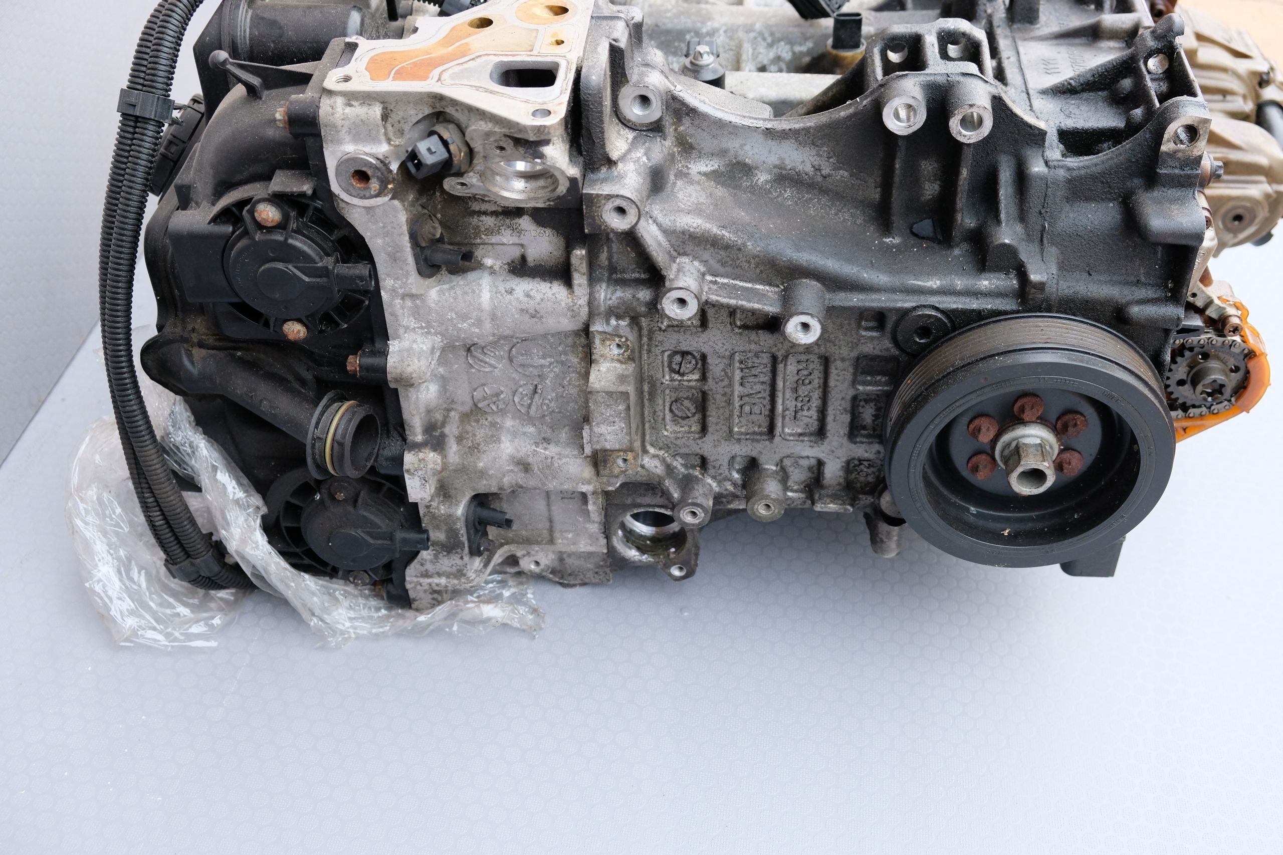 silnik słupek 2.0b n20 bmw f10 f20 f25 f26 f30