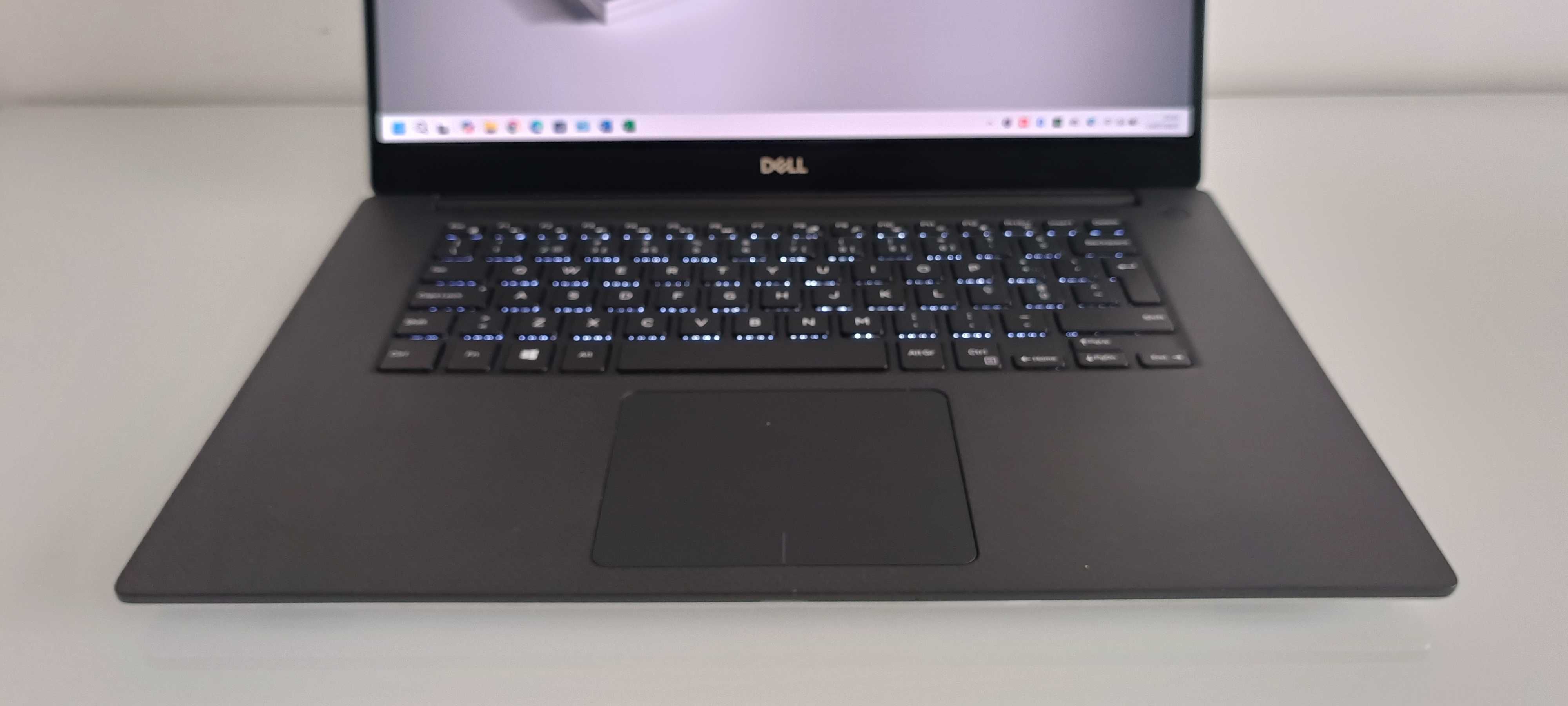 Dell XPS 15 7590 Ecrã 15.6' 4K/Gráf. NVIDIA GTX 1650/i7/NVME/32GB