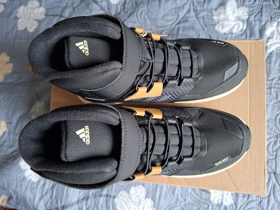 Чоботи кросівки Adidas Terrex 35,5р