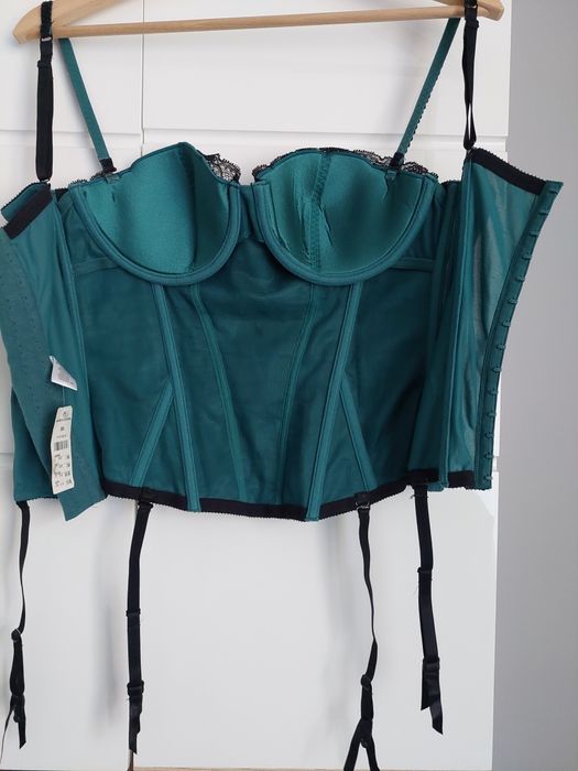 Gorsecik w rozmiarze B85 nowy!