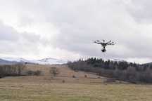 Dron oktokopter DJI S1000 z kontrolerem lotu A2