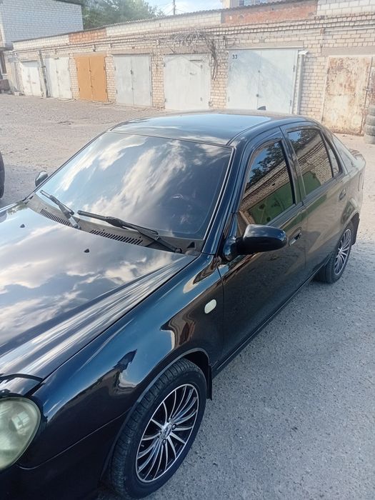 Легковой автомобиль Джили Ск