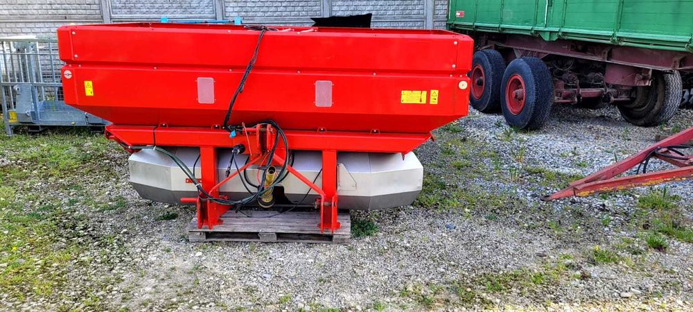 Rozsiewacz do nawozów Kverneland Accord