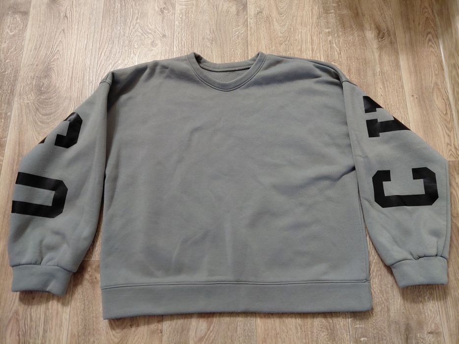 Свитшот женский оверсайз