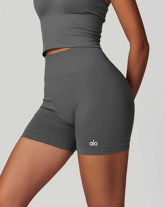Шорти спортивні Alo Yoga Tight Push-Up Shorts Grey 77257-GY