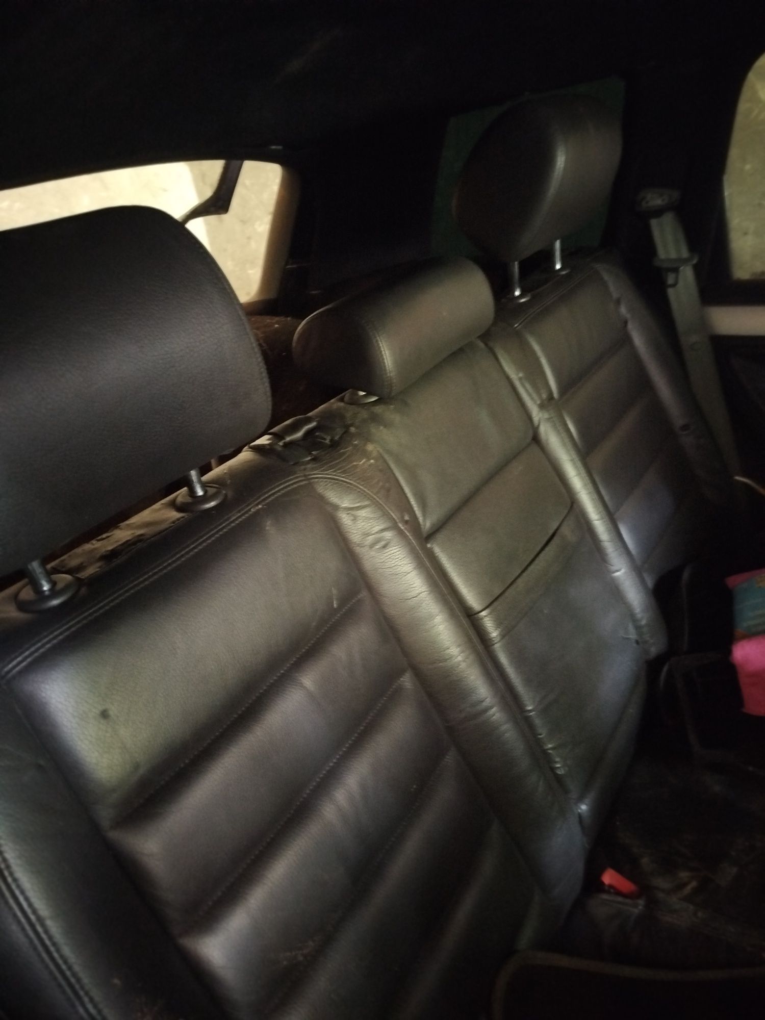 Продам туарек 1 2003 рік