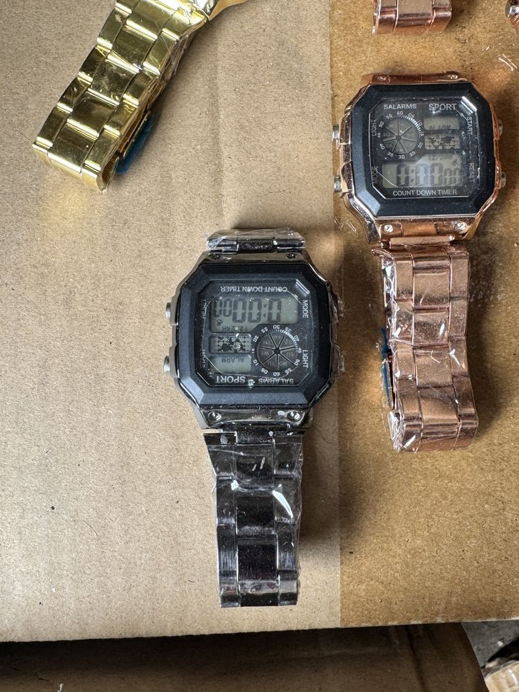 Zegarki elektroniczne unisex wielofunkcyjne 6szt w cenie jednego