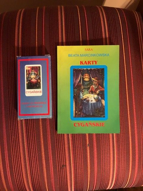 Karty cyganskie z książeczka