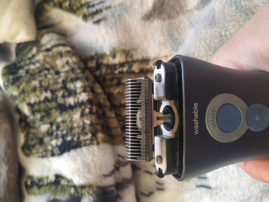 Бритва електрична Braun series 1 130 у відмінному стані.