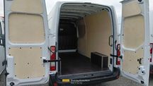 Renault Master L3H2  Zabezpieczenie boków, podłogi i drzwi