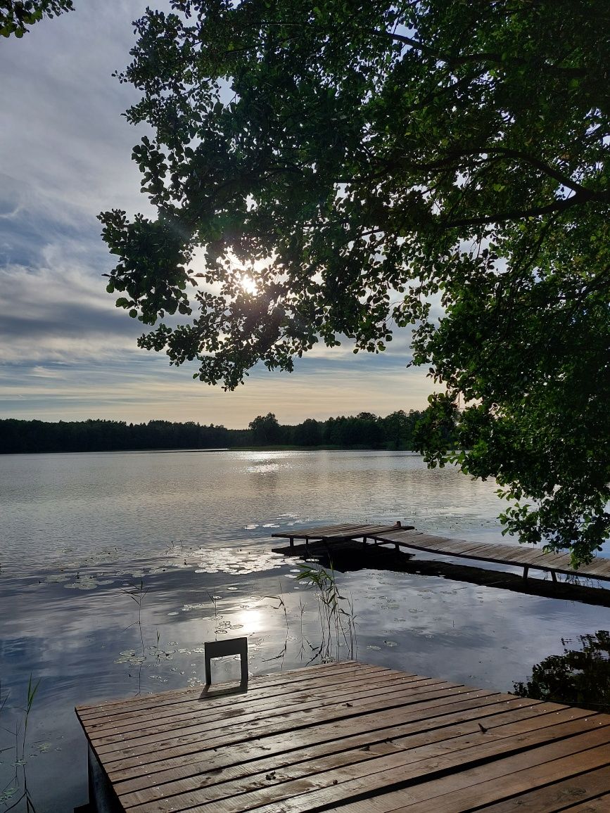 Wolne terminy Mazury ogrzewany dom nad Wersminią, gorąca balia, sauna