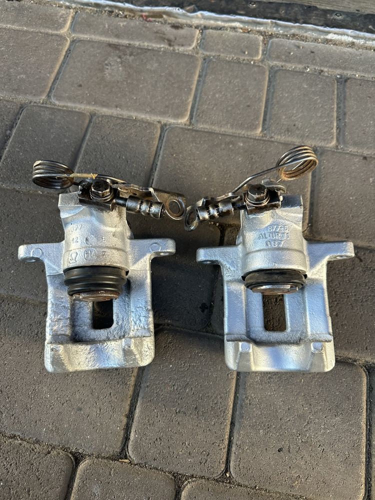 Супорта Пассат Б-5 Ауді А-4/6 Суперб Passat B-5 Audi A-4/6 Superb