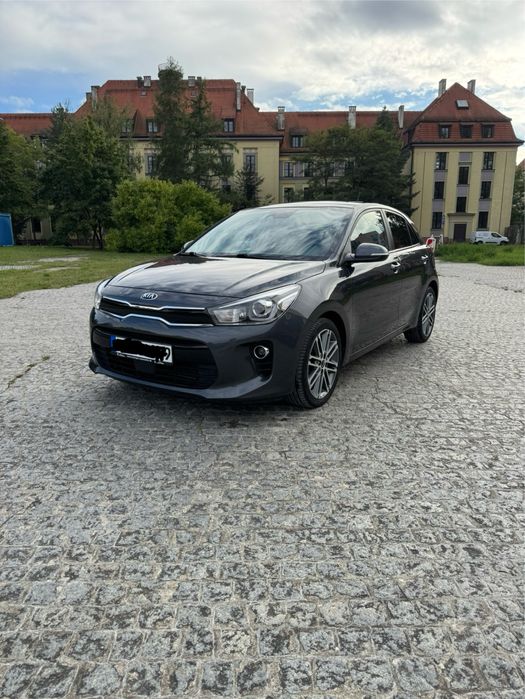 Kia rio platinium