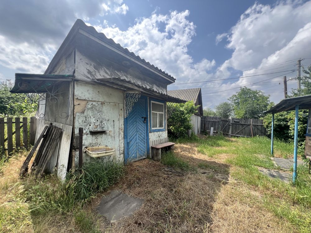 Будинок в центрі села Глибоке