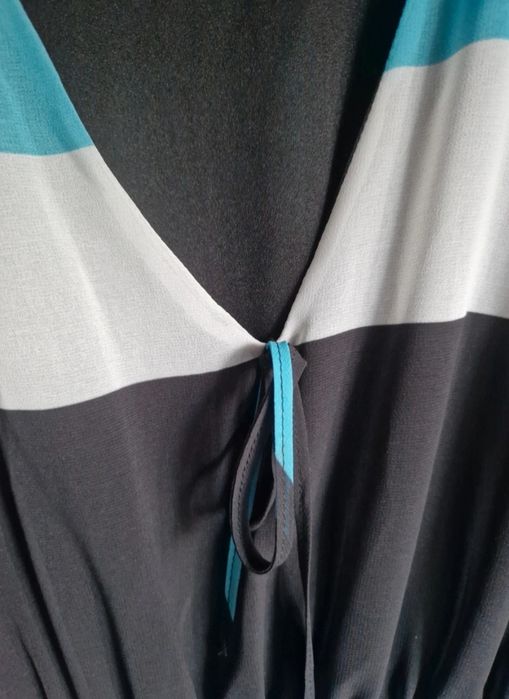 Sukienka za kolano w paski Luźny przewiewny rękaw L 40