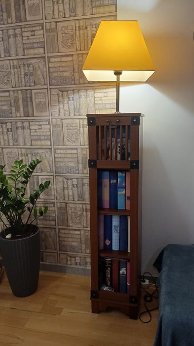 Słupek na książki