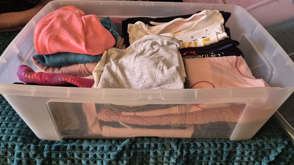 Ubrania na dziewczynkę 10-11 lat