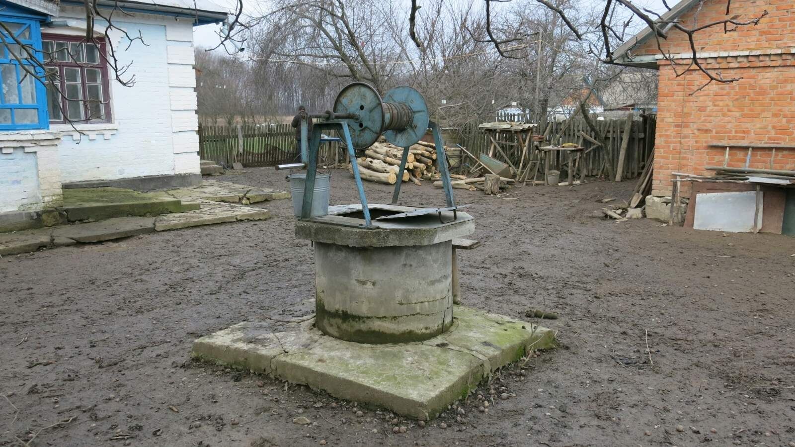 Продам Хату в селі Байраківка