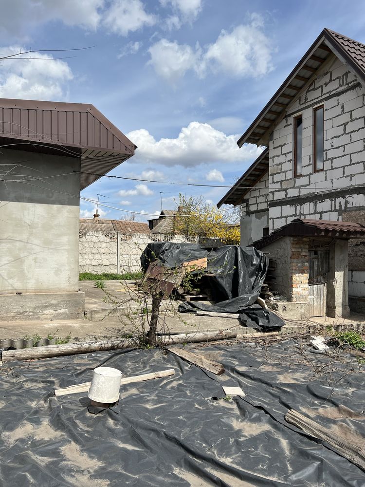 Продаж двоповерхово будинку. Вул. Шарохіна. Центрально міський район.