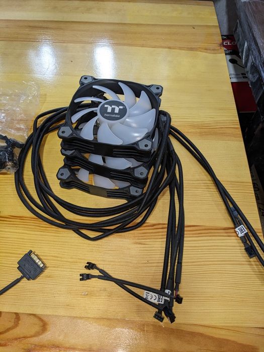 Вентиляторы thermalright 12 pure argb sync, 120мм