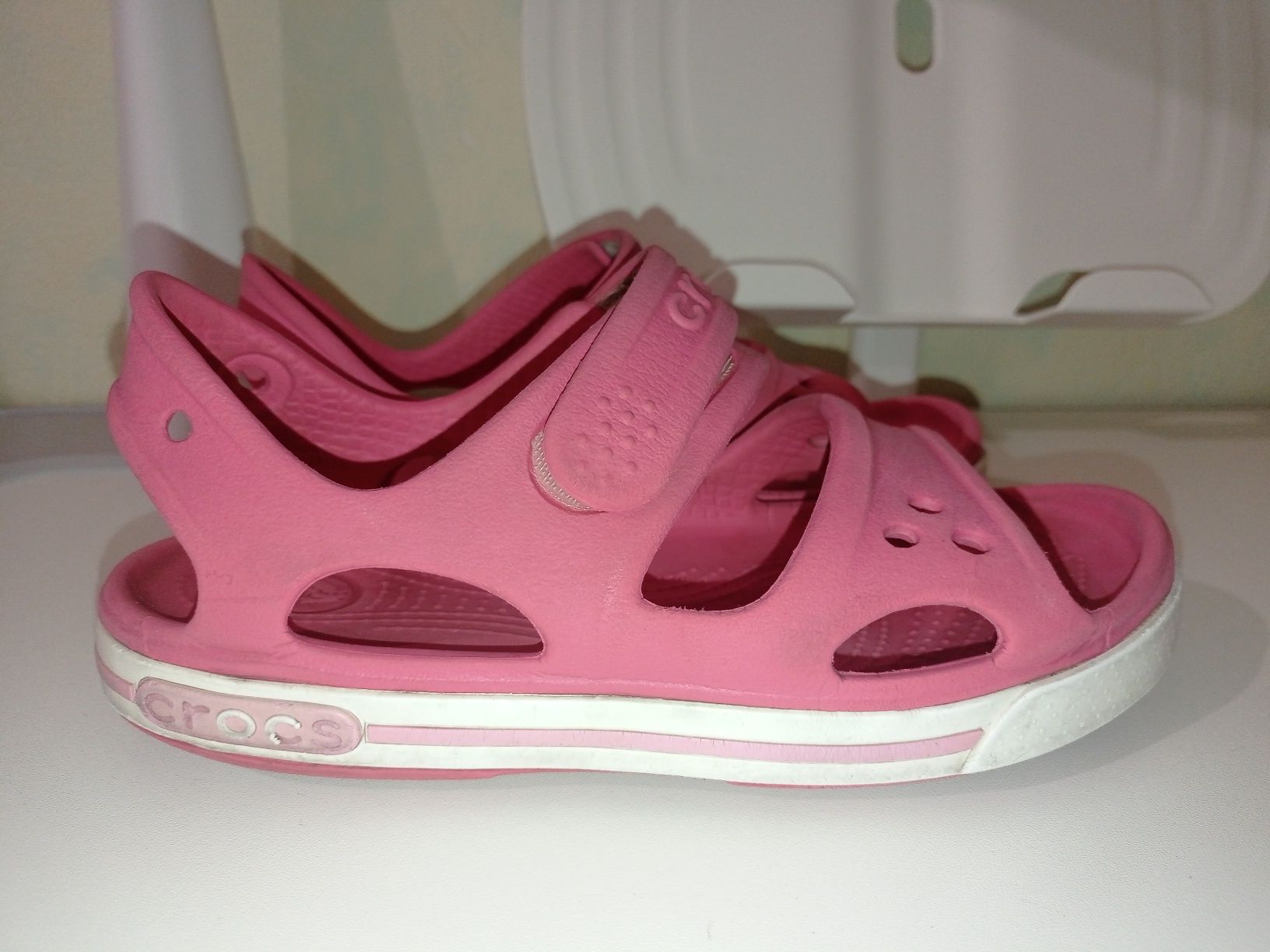 Босоножки crocs J1 для девочки сандали crocs, босоніжки crocs