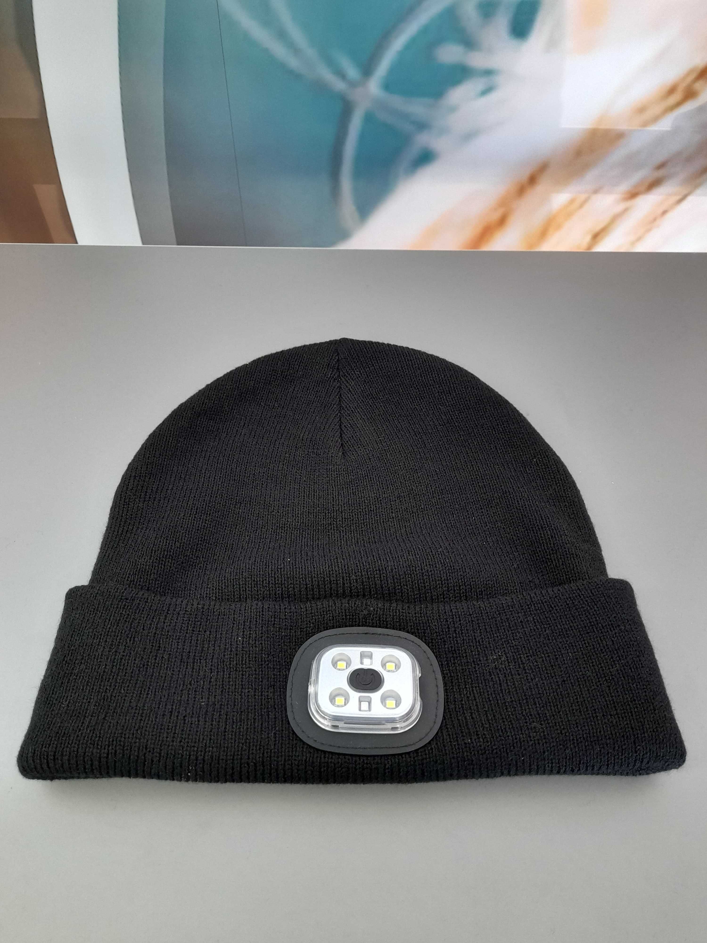 Gorro Preto com Led de Iluminação (USB)